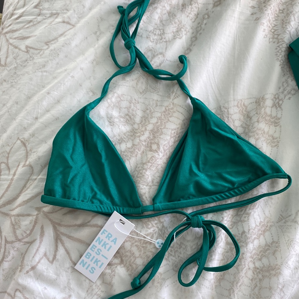 Frankie’s bikini Tia top